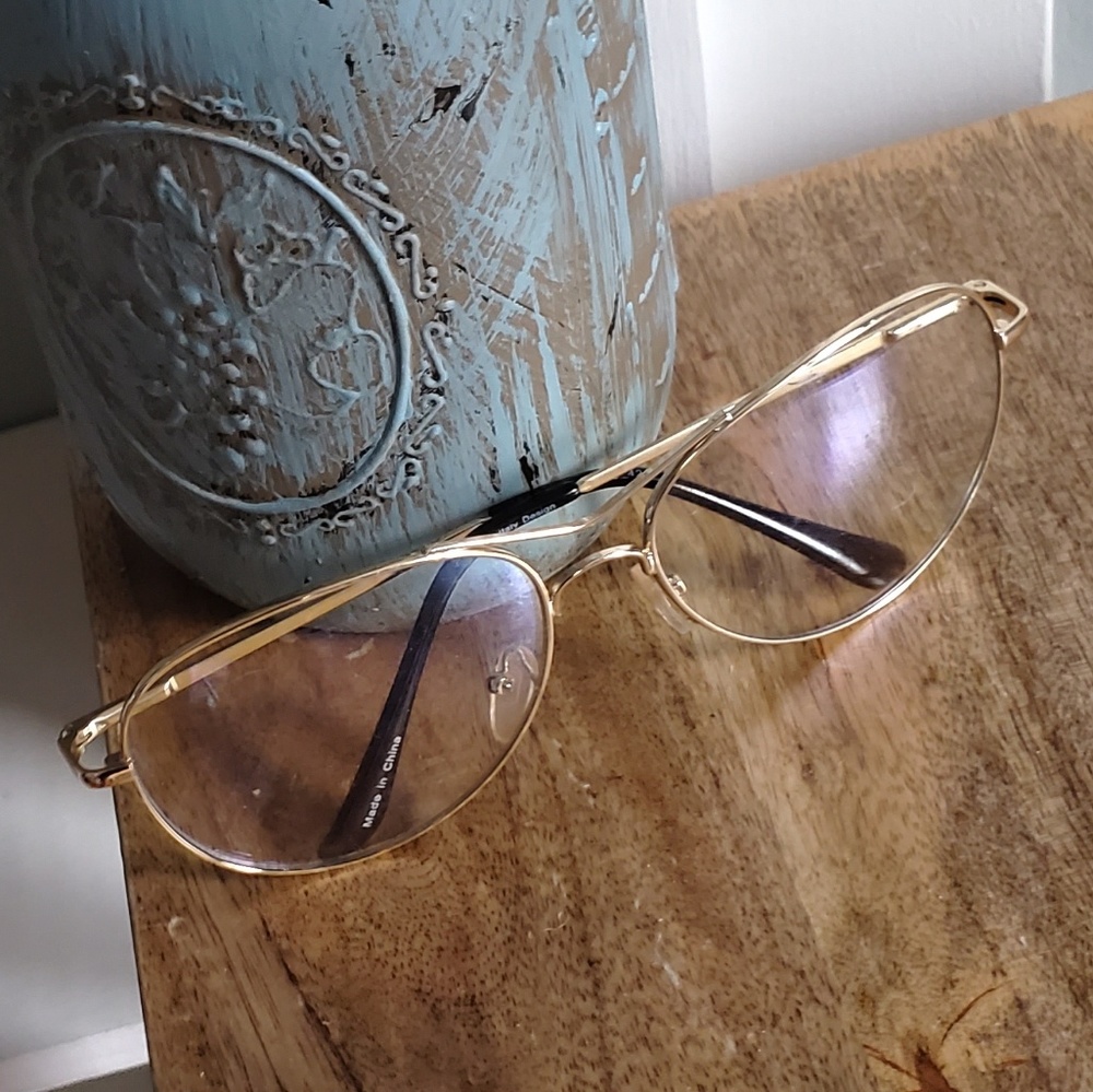 Fashion Aviator glasses ( no prescription)